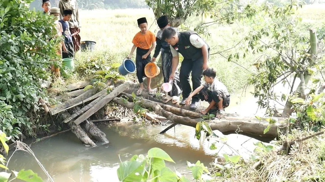 BMH Siapkan Sumur Bor untuk Santri Pondok Pesantren Darul Hikmah yang Kesulitan Air Bersih